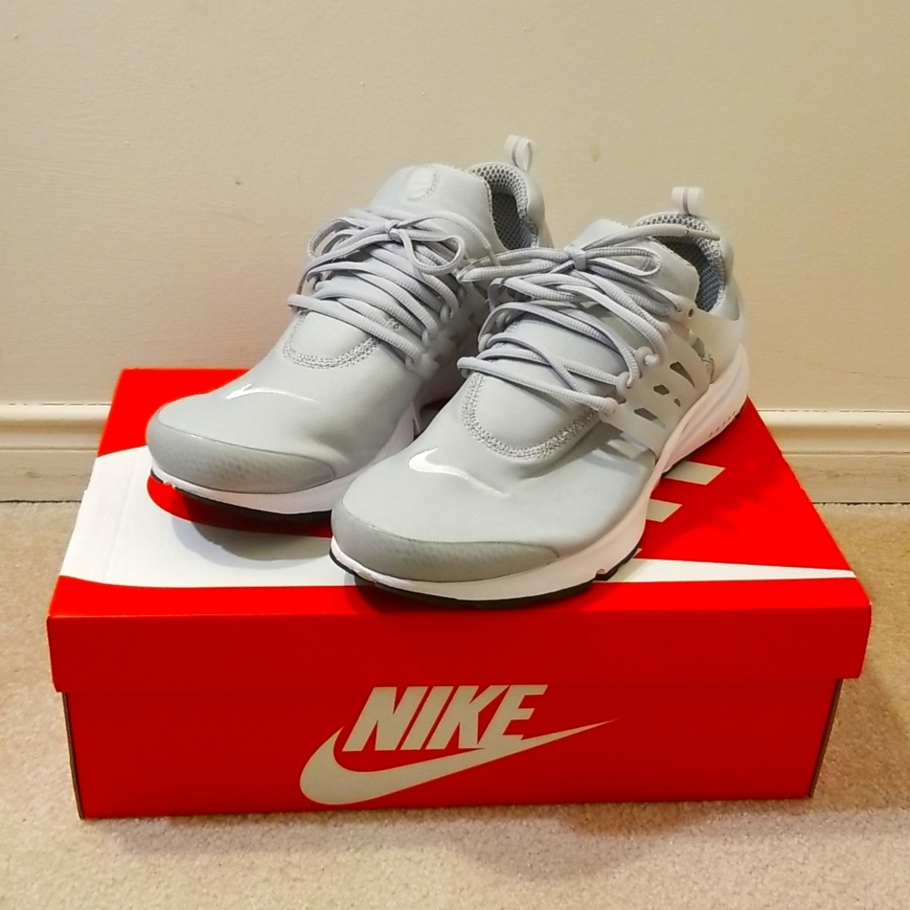 Nike Air Presto's "Wolf Grey"